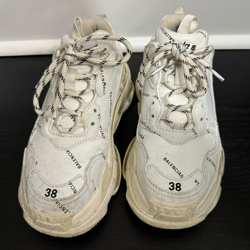 Balenciaga tripple s sneakers used a few times